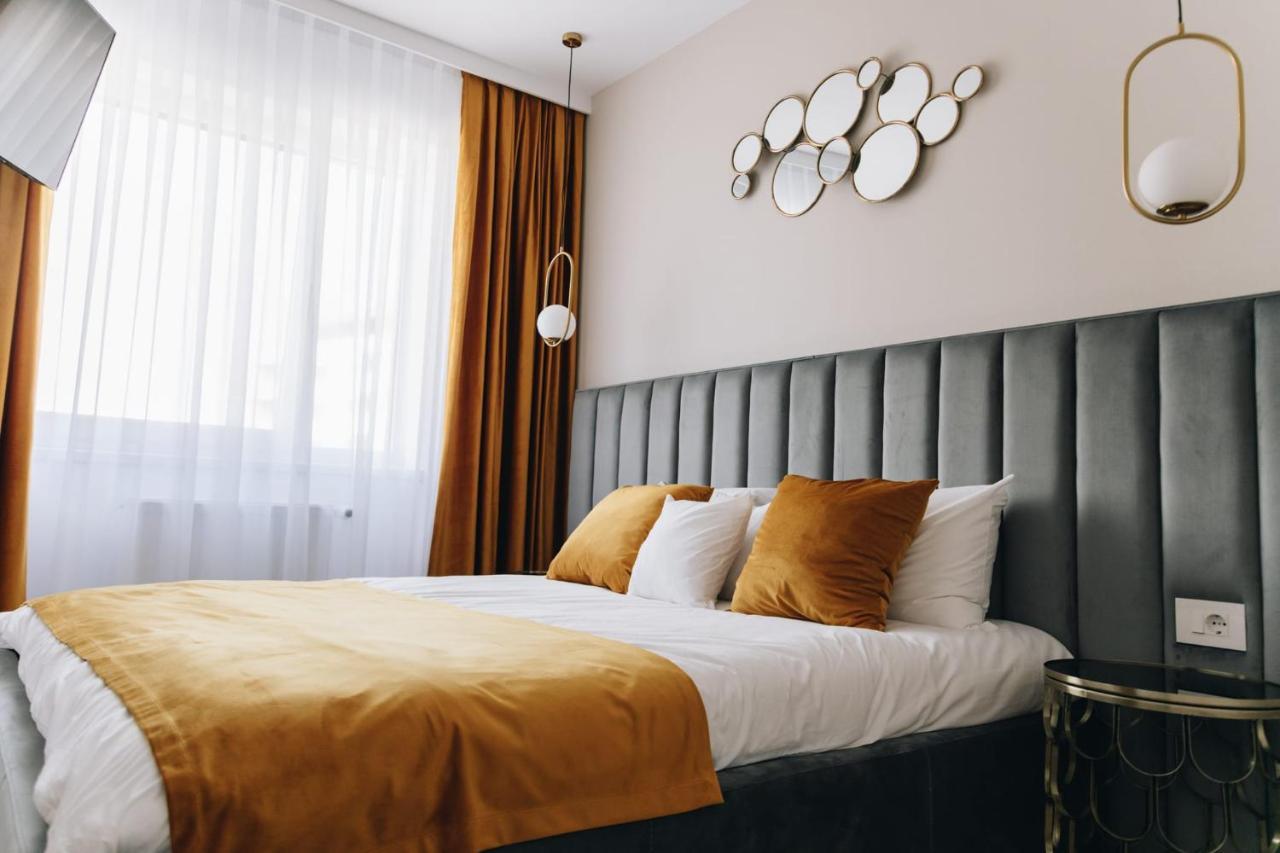 Tulip Apartment Oradea Exterior photo